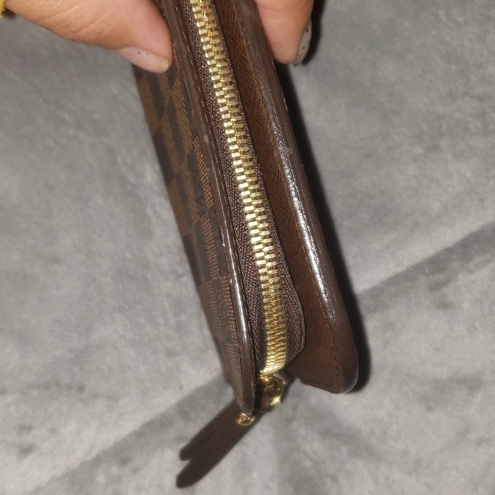 Louis Vuitton damier wallet - Picture 3 of 11